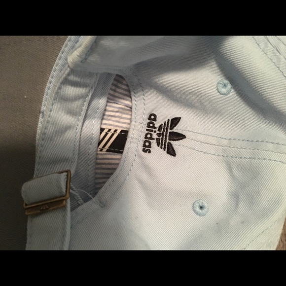 Adidas hat - Picture 2 of 3